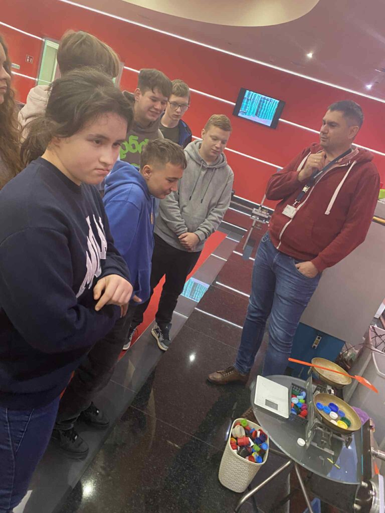 6ce1f454 a876 4de5 8b1c 6a6a92117895