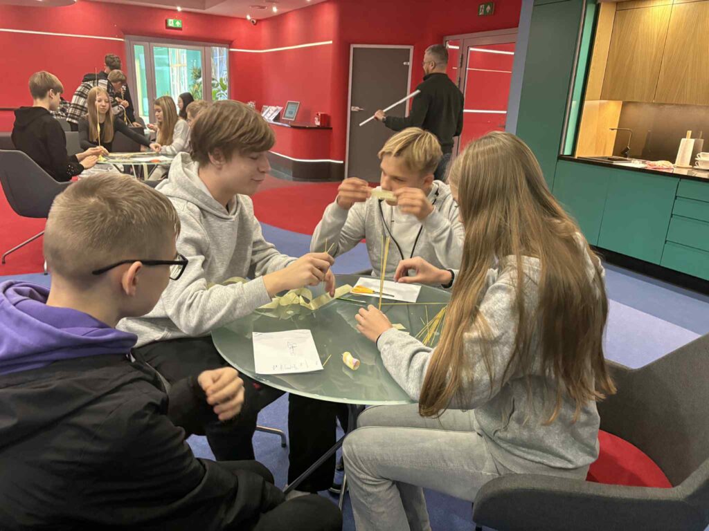 9e36c9c7 1603 4e8c a057 b80960b2541f