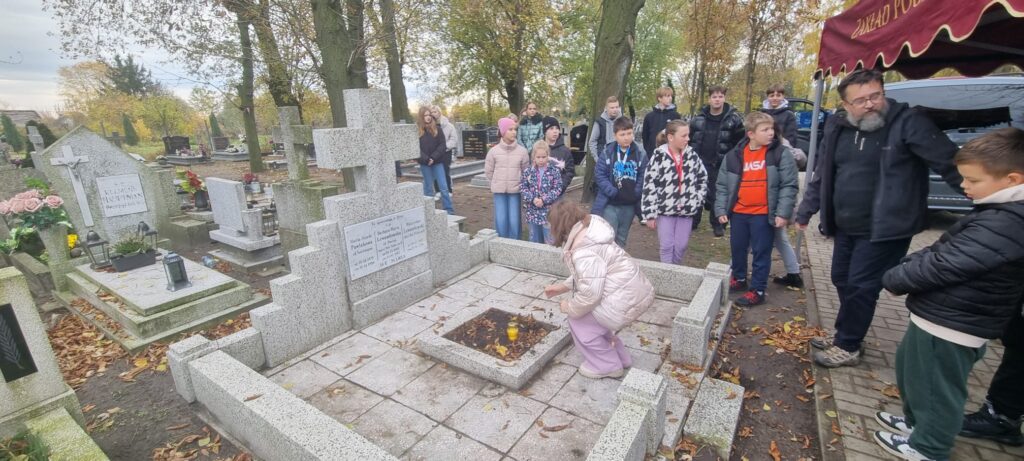 PHOTO 2025 10 30 10 13 08 (3)