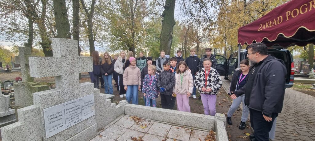 PHOTO 2025 10 30 10 13 08 (4)