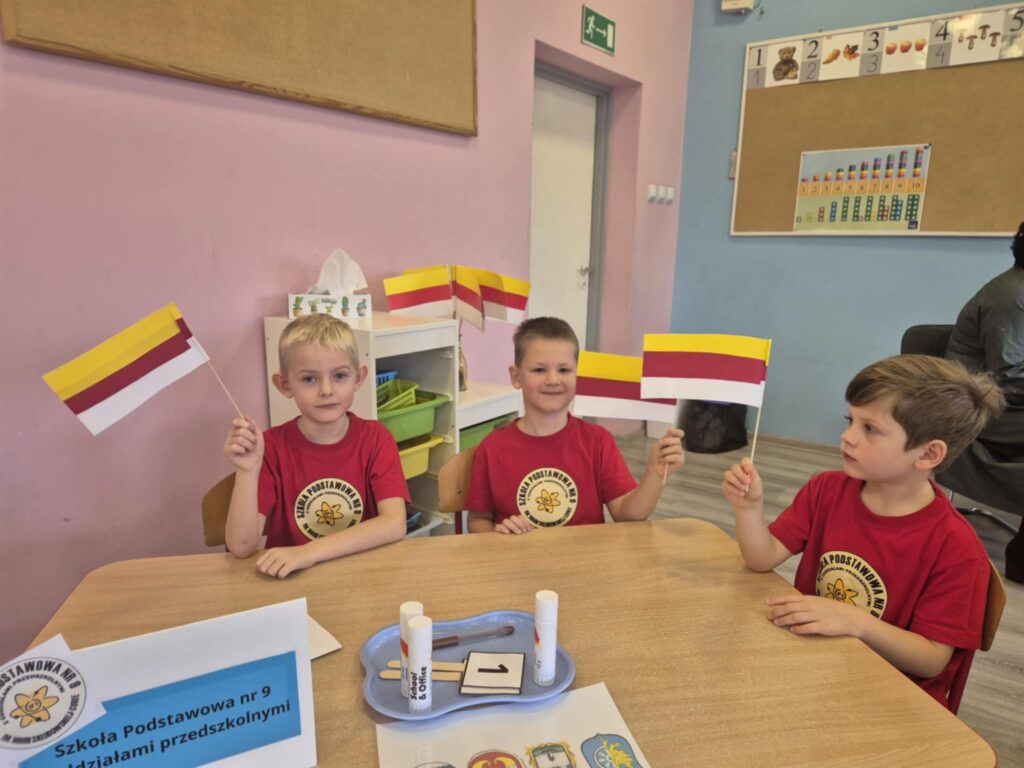 40450bc8 901d 4f23 94b3 d31a189e655e