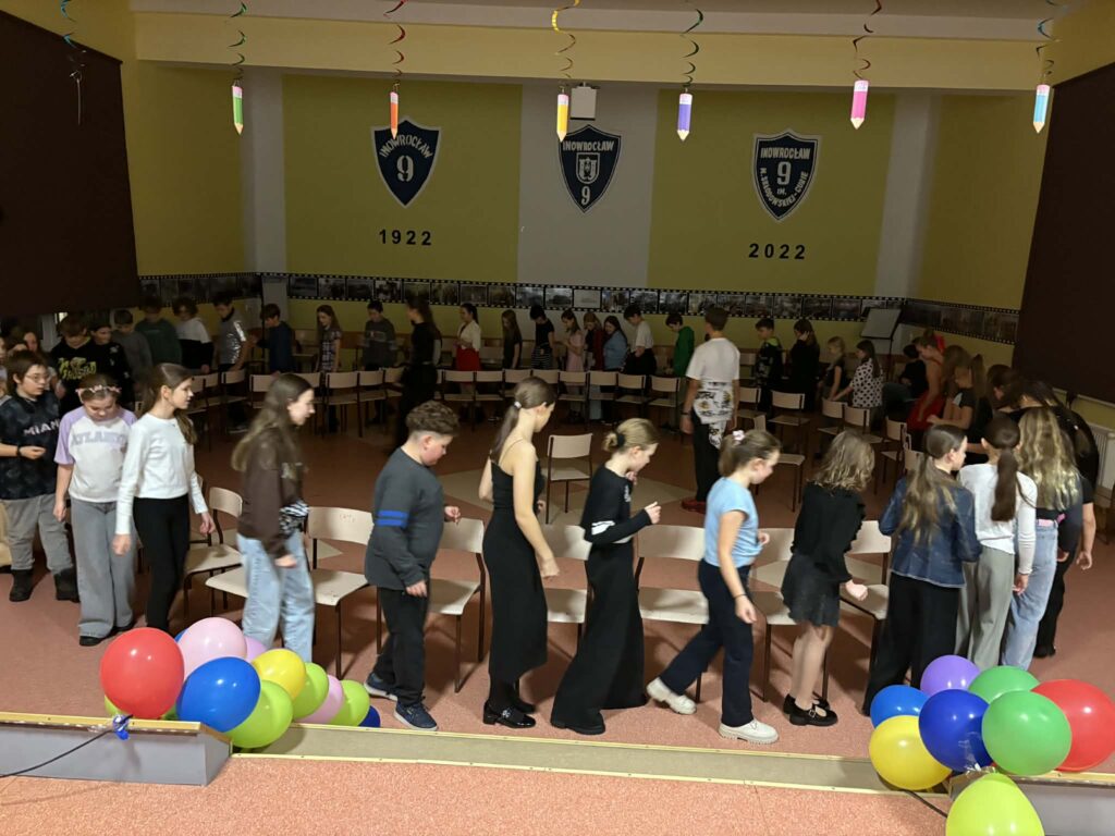 a4aca2ee a5de 4974 8305 8f37479c18ea