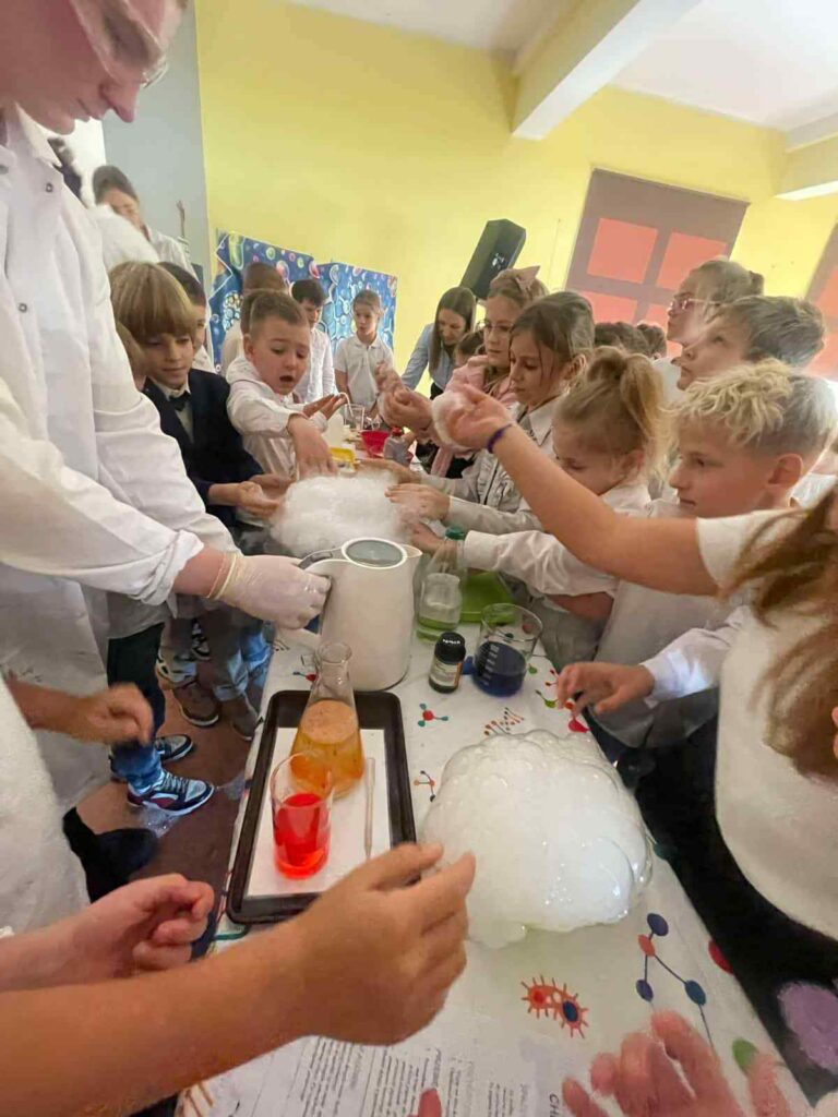 att.baIuHQk8pqJl0Xo4M9up1u9dCmzW7aXGvvcd2Tnvl6c