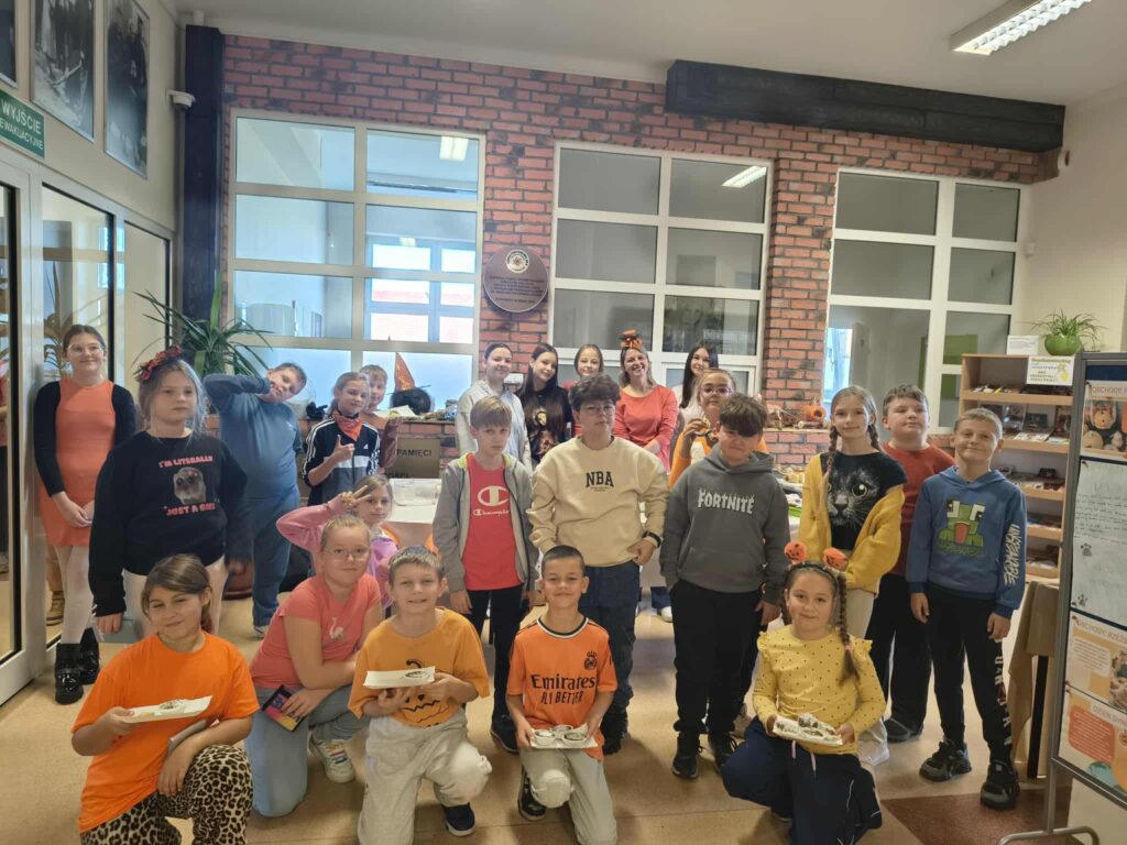 f85eda3a def5 4ce5 83c0 b61243d1f4b2