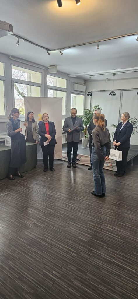 0030be31 f3da 4d56 8796 f696b54ea00a