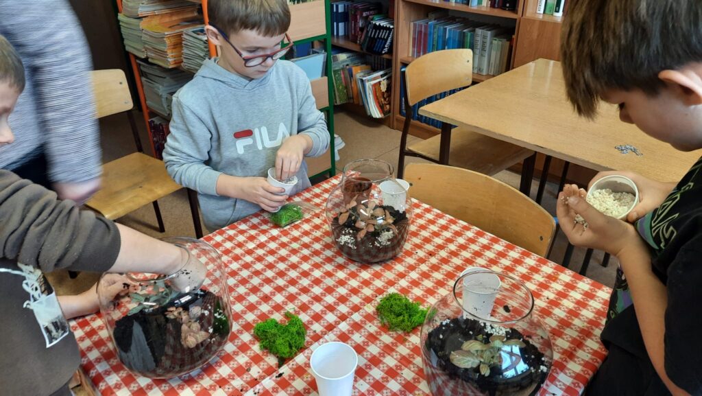 76ba04bc a4e1 495b a38a 0bcbdfd80ac8